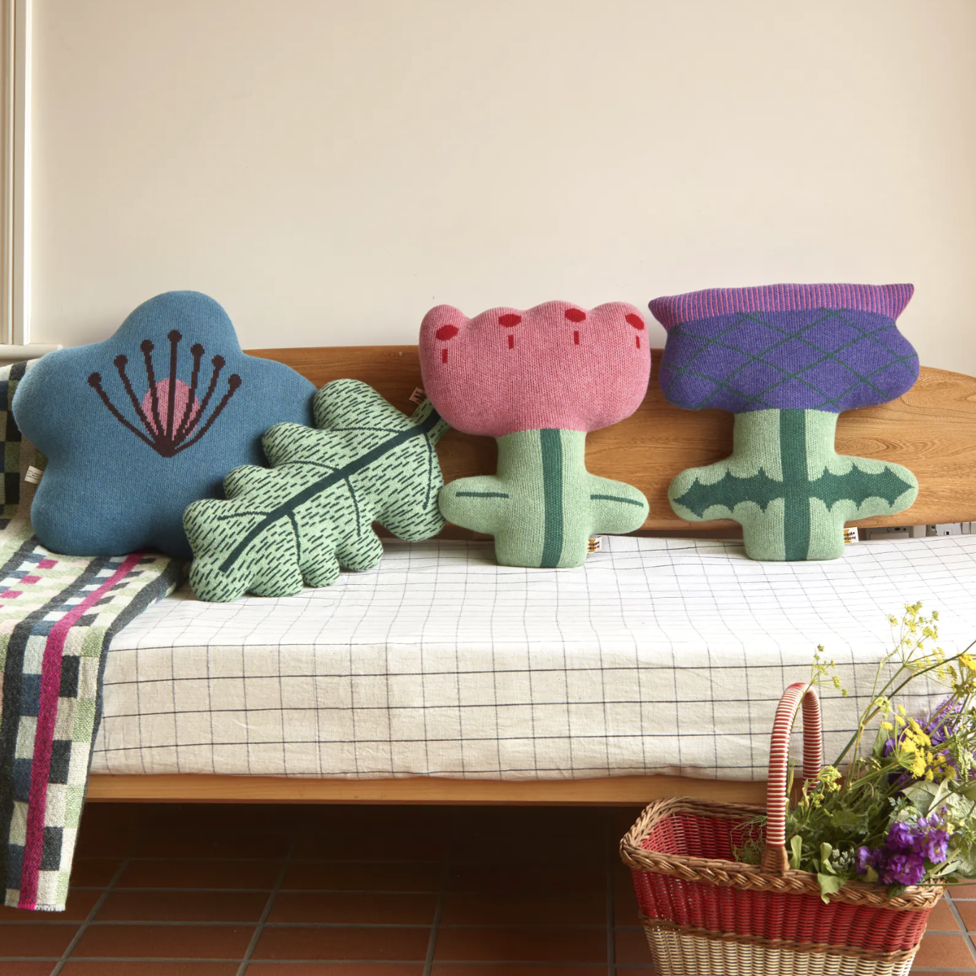 さくらのクッション（ブルー）